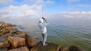 Fishing NEW Jetty Rocks for Giant Fish (S6 E58)