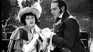 Gloria Swanson and Rudolph Valentino in Beyond The Rocks (1922)