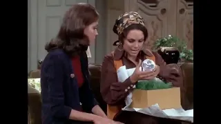 The Mary Tyler Moore Show S2E03 He's No Heavy... He's My Brother (October 2, 1971)