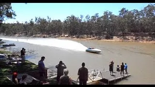 HELLRAZOR - 2013 Southern 80 Water Ski Race - On their way to another win !