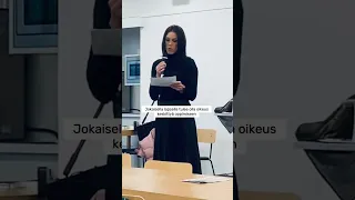 Opettaja huutelee ja buuaa perussuomalaisille⁉️