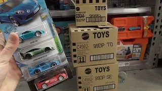 Hot Wheels 2019 P Case + Forza Set Case Unboxings In-Store!