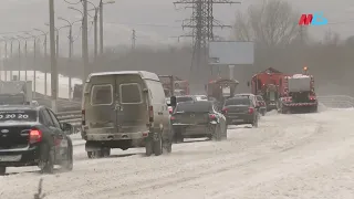 В Волгограде начали очищать от снега второстепенные дороги