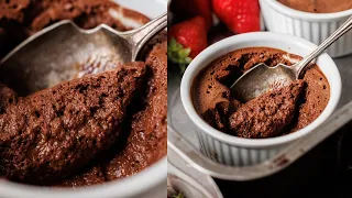 BUBBLY VEGAN CHOCOLATE MOUSSE you won't guess the secret ingredient