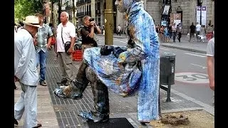 Amazing Human Statues of La Rambla in Barcelona
