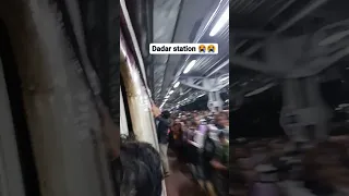 Dadar Station Rush hour local train #dadar #mumbai #localtrain #cst #rushhour #rush #trending