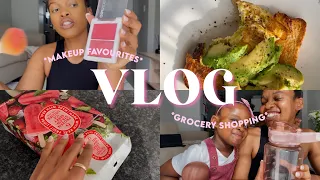 Weekly Vlog Ep5. | Favourite makeup products, grocery, work and more