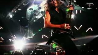 Metallica - Kirk Hammett gets hit in face by a beach ball from the crowd - 2009