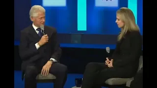 Elizabeth Holmes Manipulates Bill Clinton With Her Voice