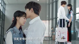 First kiss on screen! When parting, the CEO kissed Wei Wei to show his sincerity!🍑