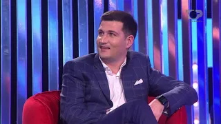 Beniada merr një surprizë jashtë shtëpisë Big Brother - Big Brother Albania Vip