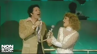 Tom Jones - I'm Leaving It Up to You (feat. Tanya Tucker)