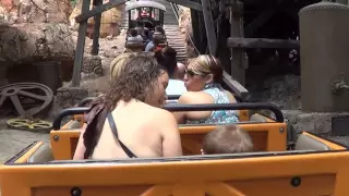 Disneyland's Big Thunder Mountain Railroad Breaks down and Walk off