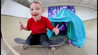 Father & Son ULTIMATE FORT AT THE SKATEPARK! / Fort Kit!