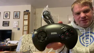 Sega Mega Drive mini unboxing video.