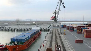 Hafen von Baku: eurasisches Handelszentrum arbeitet an Ausbau und Beschleunigung des Wachstums