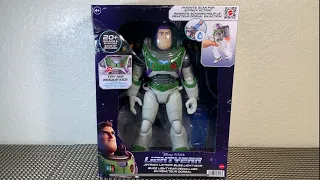 Lightyear 2022 Jetpack Liftoff Buzz Lightyear 12 “ Figure Disney Pixar Mattel Figure Review