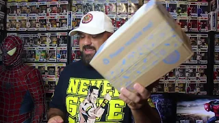 Unboxing a Walmart Excluisve FunkoPop