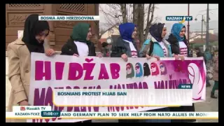 Мусульманки Боснии и Герцеговины протестуют против запрета на хиджаб - KazakhTV