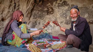 Old Lovers in Four Seasons: Village Life Cooking in Afghanistan (Movie)