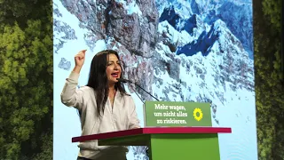 Pegah Edalatian Schahriari auf dem 44. Bundesparteitag der Grünen in Bielefeld 2019 – Bewerbungsrede