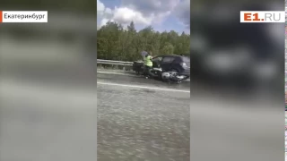 На Серовском тракте иномарка столкнулась с мотоциклистом