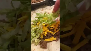 Make ground beef burritos with me! Easy quick dinner 🔥