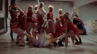 Santa’s Helpers dancing „Jingle Bells Rock” | Twerk choreography | „Mean Girls” inspiration