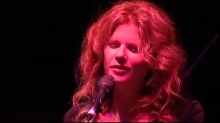Cowboy Junkies Live in Liverpool Sun Comes Up It's Tuesday Morning (con subtítulos)