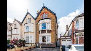 A classic Victorian terrace house in North London - Byron Villa