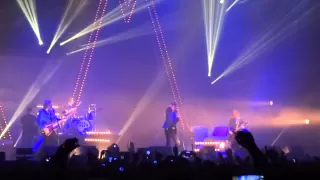 Arctic Monkeys - I Wanna Be Yours live @ Earls Court  London 2013