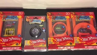 World's Smallest Hot Wheels Diecast Cars & Tracks Rally Case Stunt Action Set Unboxing