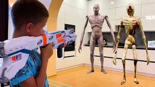 Nerf War Монстры SCP захватили наш домпока мы были в отпуске