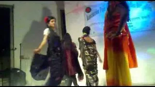 shur rong fashion show barcelona new video 29/01/2012.flv