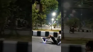 বেশি ভাব নিলে যা হয়😂 #skating #publicreaction #bangladesh #bdskater #skater #skatinglover "#india ✨