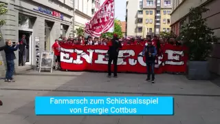 Fanmarsch zum Schicksalsspiel von Energie Cottbus