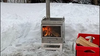 The 2024 Pomoly Dweller Max Ti Stove.  First Burn In & Review