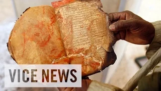 Saving Timbuktu's Crumbling Culture: VICE News Capsule, January 29