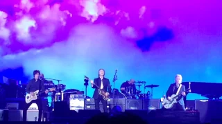 ポールマッカートニー東京ドーム。Paul McCartney speaks some Japanese, rocks Tokyo Dome with Jet 4/30/2017