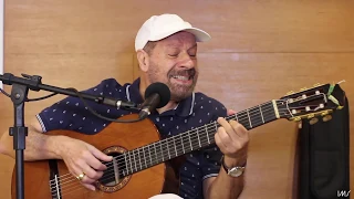 João Bosco interpreta "Aquarela do Brasil"