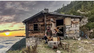 Handmade Plateau House Where Life Began 150 Years Ago - Old Lives - A bear entered the house