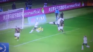 Dzeko erra gol servido Roma vs palermo