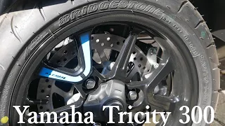 Yamaha Tricity 300 - Fuel consumption - LCD Display - Standing Assist function