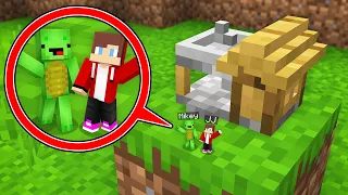 JJ and Mikey Found Smallest TINY VILLAGE House in Minecraft - Maizen