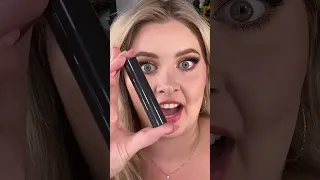 Paula Probierts - Der ist einfach fast flüssig 😳😂 wie findet ihr die Farbe? 🖤 @beautybenzz  💜