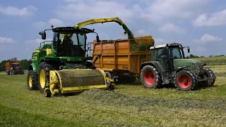 Silage 2024 - Lifting Grass with John Deere 8500i and Case IH, Fendt & John Deere 6210R