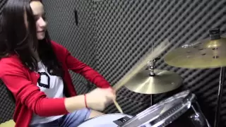 Bia D'Avila - Smoke on the Water - Drum cover.