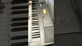 Михаил Боярский - "Зеленоглазое такси" на синтезаторе Yamaha R-300