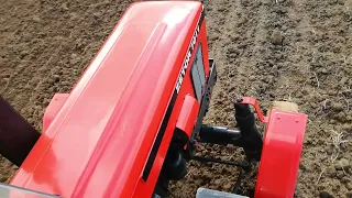 Zetor 7011 - bránenie poľa (Real sound)