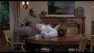 Junior (1994) - pregnant scene